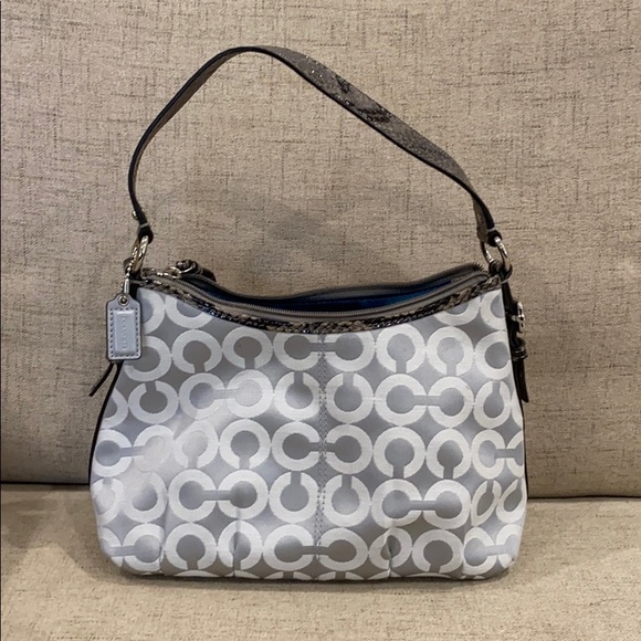 Coach Hand bag - Picture 2 of 4